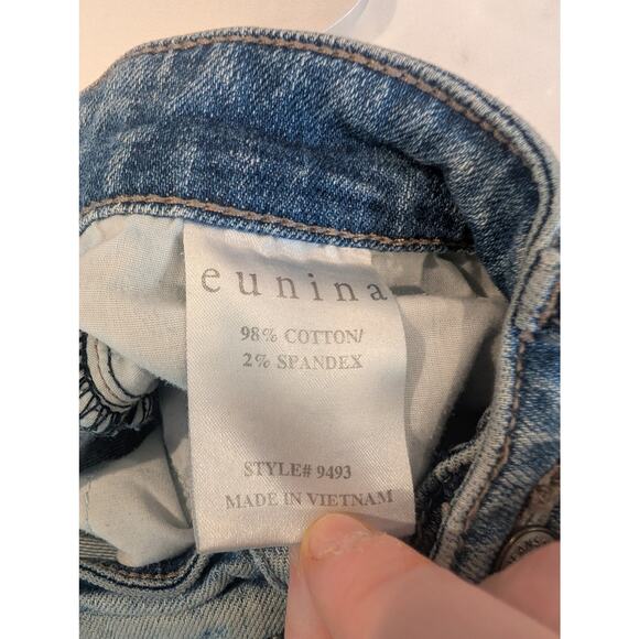 Eunina Tobi High Rise Relaxed Crop Jeans Size 3 Distressed Light‎ Wash Denim - Picture 5 of 5